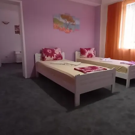 Flora Къща за гости