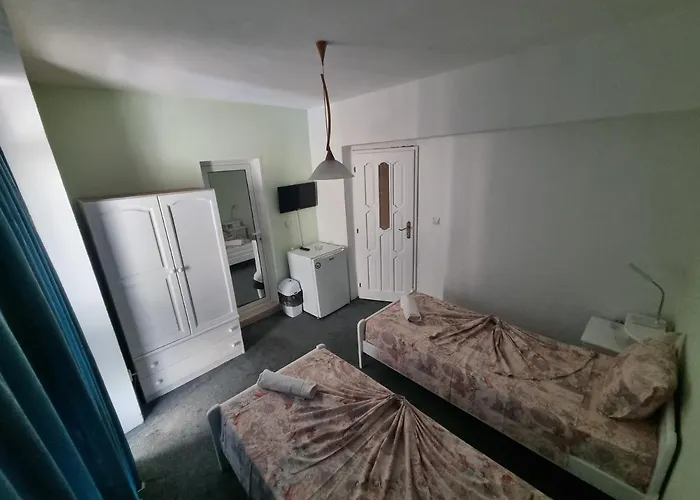 ゲストハウス Flora