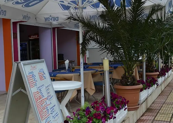 ゲストハウス Flora キテン