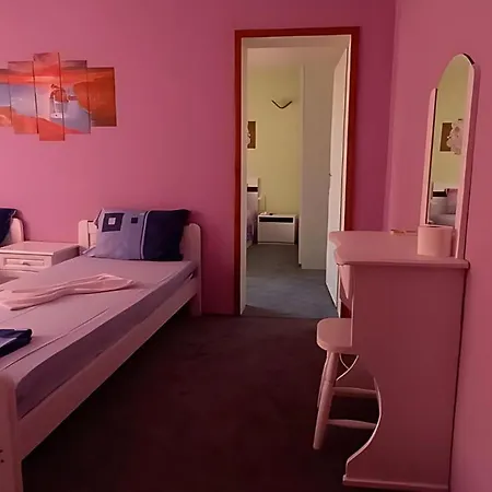 Guest house Flora Kiten (Burgas)