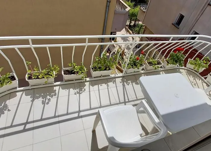 Flora 3* Kiten (Burgas)