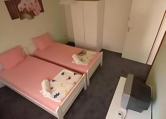 Flora Gasthof Kiten (Burgas)